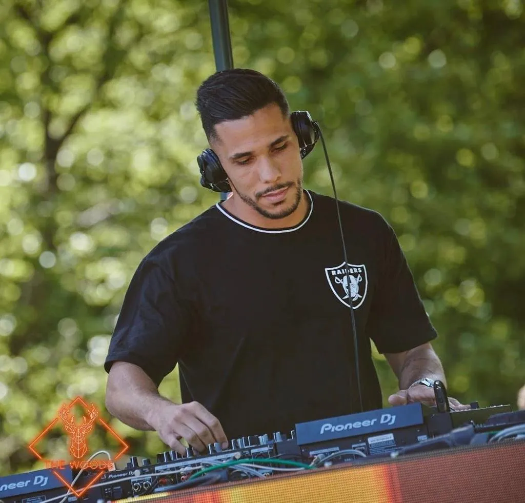 Bilal Santiago, Sound of Silence artist